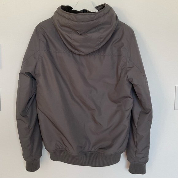 COPY - H&M JACKET - Picture 4 of 5